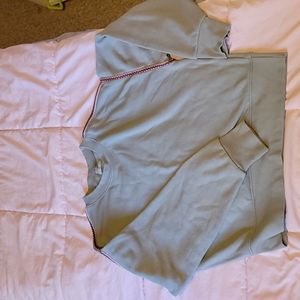 Is brand American eagle size medium color taupe army greenish